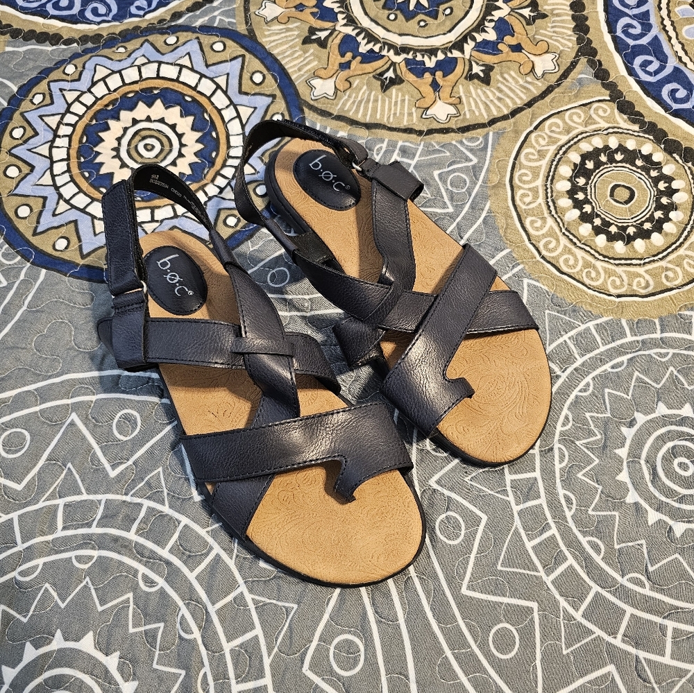 b.o.c. Born Concepts Toe Strap, Criss Cross Sandals, "Like New", Size 9